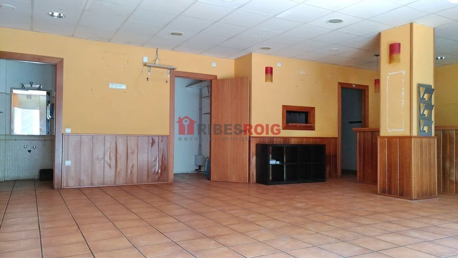 Gewerbliche Immobilie in Sant Pere de Ribes, Spain 90m², Nr. 196108