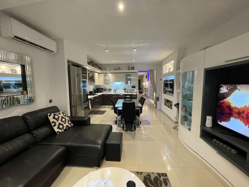 3 Schlafzimmer Maisonette-Wohnung in Zurrieq, Malta, Nr. 1941