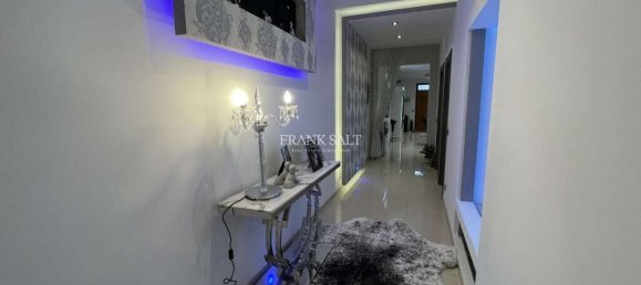 3 Schlafzimmer Maisonette-Wohnung in Zurrieq, Malta, Nr. 1941 5