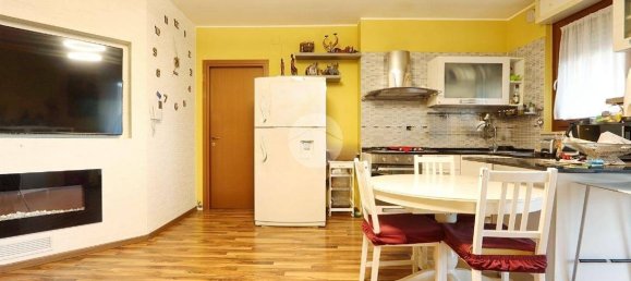 2 bedrooms Apartment in Montesilvano, Italy No. 272495 5