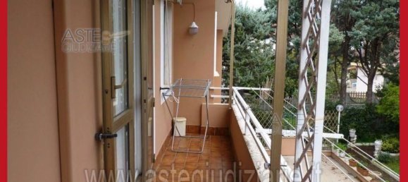 5 bedrooms Apartment in Rome, Italy No. 330859 31