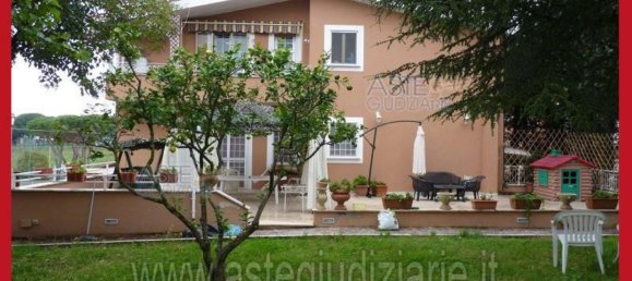 5 bedrooms Apartment in Rome, Italy No. 330859 3