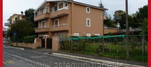 5 bedrooms Apartment in Rome, Italy No. 330859 21