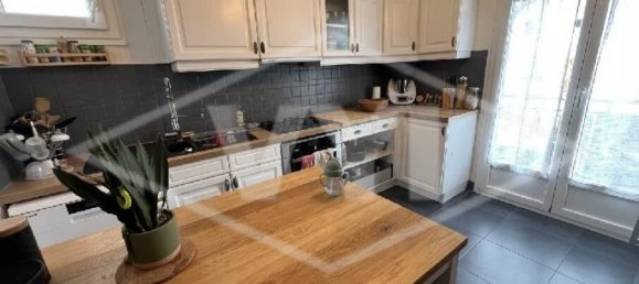 4 Schlafzimmer Haus in Combs-la-Ville, France, Nr. 317332 2