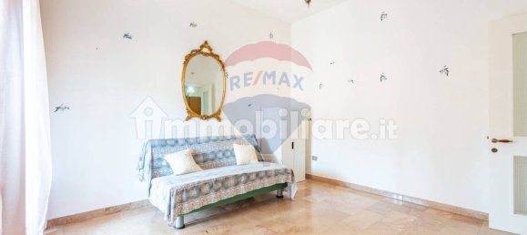 4 bedrooms Apartment in Cagliari, Italy No. 343150 3
