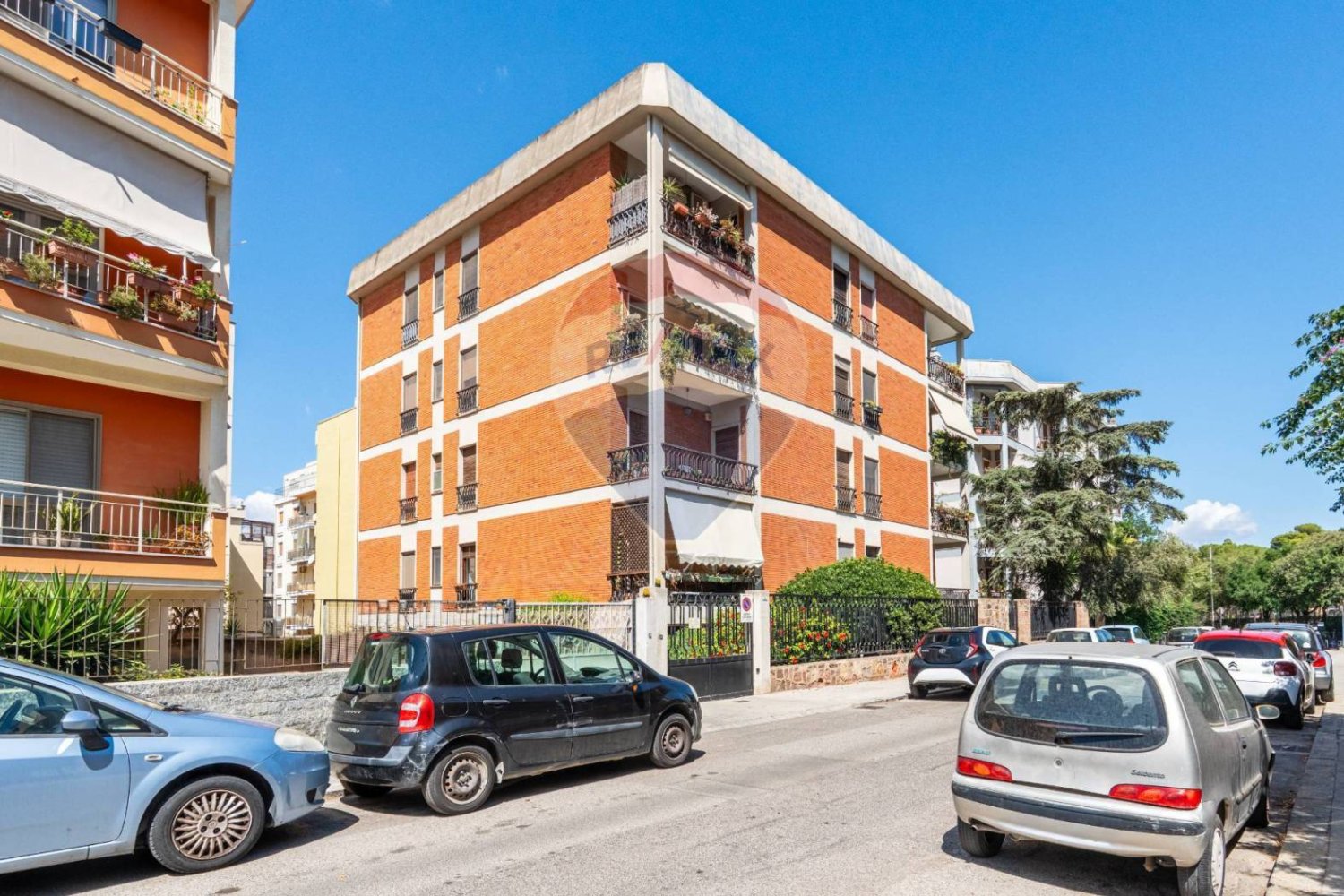 4 bedrooms Apartment in Cagliari, Italy No. 343150
