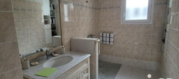 3 Schlafzimmer Haus in Vienne, France, Nr. 309615 14