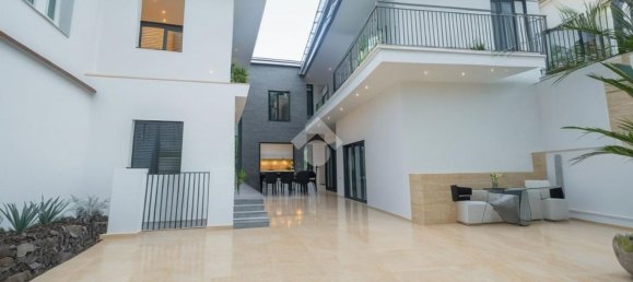 5 غرف نوم شقة في Carinaro, Italy رقم 355838 2