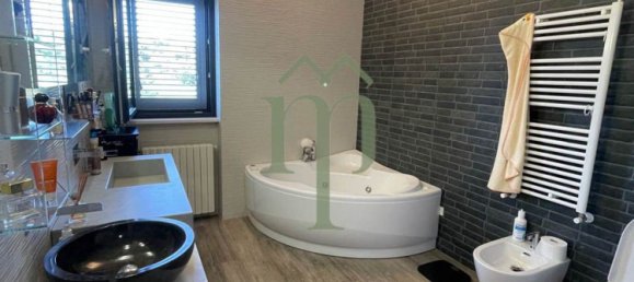 Вилла с 5 комнатами в Чистернино, Италия № 147539 3