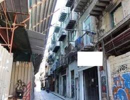 5 bedrooms Apartment in Palermo, Italy No. 310323