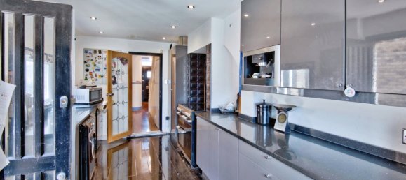 Casa em Southend-on-Sea, United Kingdom N.º 2876 6