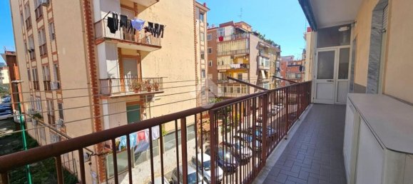 3 rooms Apartment in Naples, Italy No. 31595 15