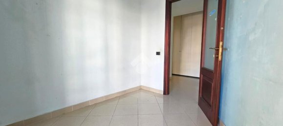 3 rooms Apartment in Naples, Italy No. 31595 11