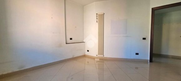 3 rooms Apartment in Naples, Italy No. 31595 13