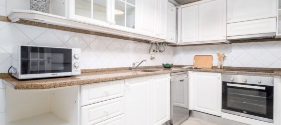 Apartamento de 2 dormitorios en Cascais, Portugal No. 102022 12