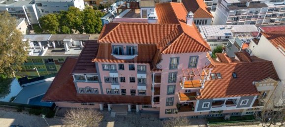 Apartamento de 2 dormitorios en Cascais, Portugal No. 102022 35