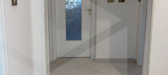 4 rooms Apartment in Bologna, Italy No. 21065 6