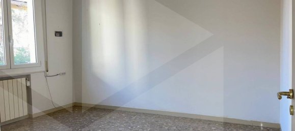 4 rooms Apartment in Bologna, Italy No. 21065 15