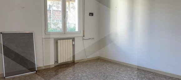 4 rooms Apartment in Bologna, Italy No. 21065 17