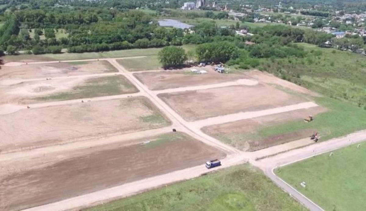  Land in Buenos Aires, Argentina No. 117389