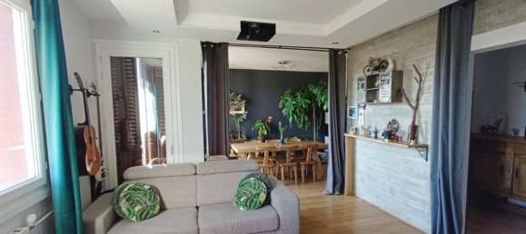 1 bedroom Apartment in Meyzieu, France No. 287134 2