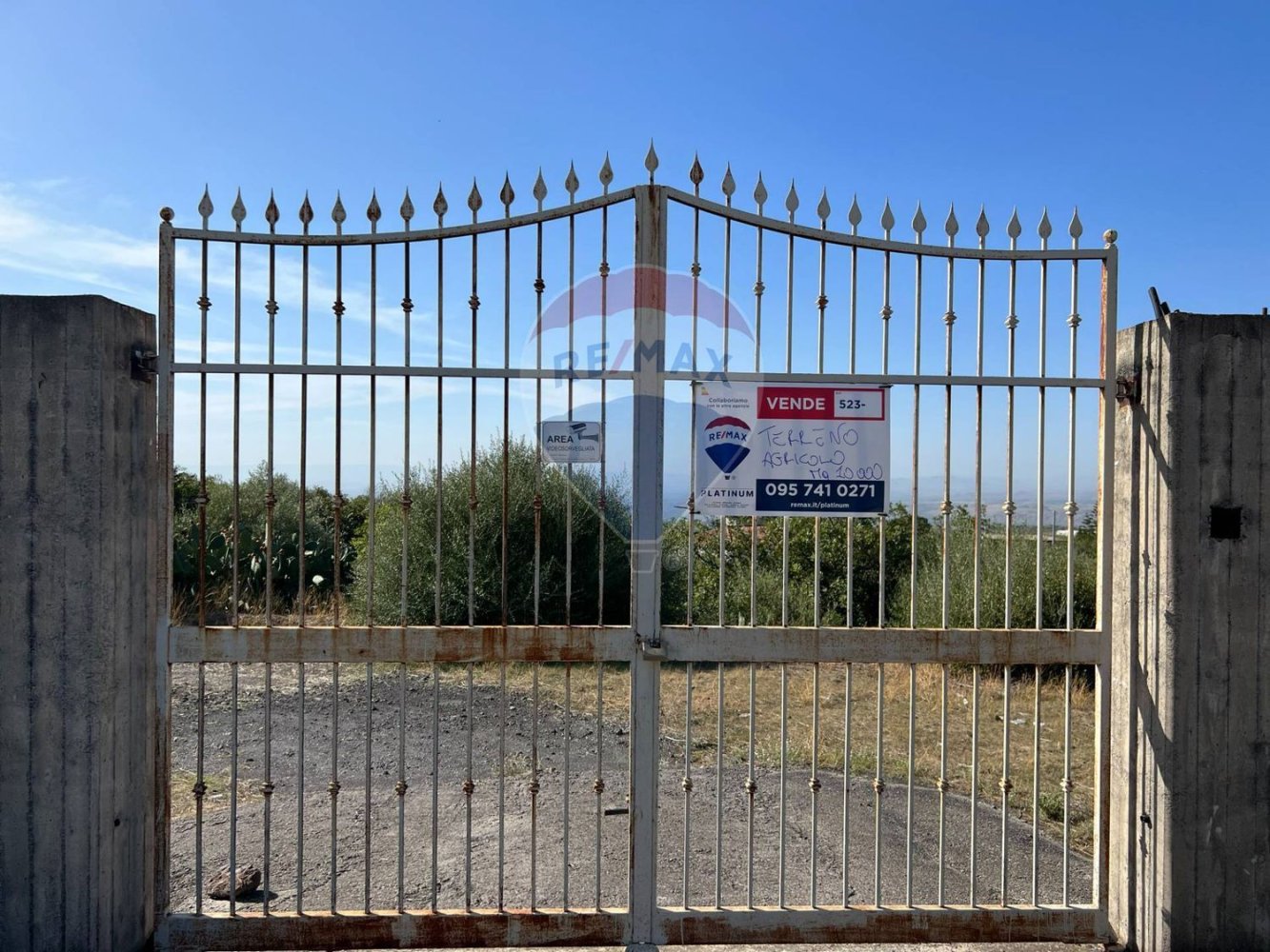 Terrain à Ragalna, Italy 10000m² No. 80523