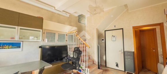 3-salle Appartement à Lissone, Italy No. 2307 20