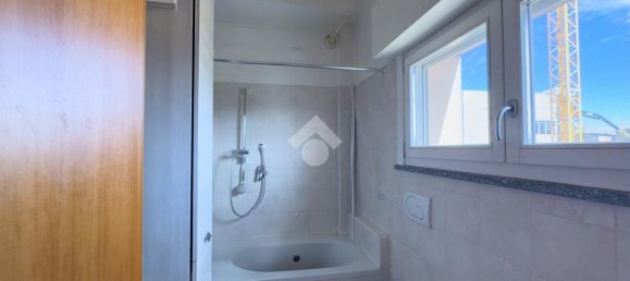 3-salle Appartement à Lissone, Italy No. 2307 28