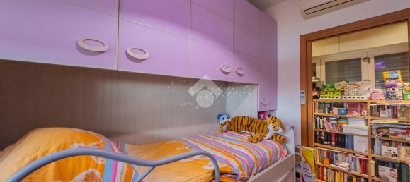 3-salle Appartement à Lissone, Italy No. 2307 33