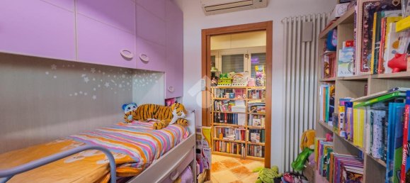 3-salle Appartement à Lissone, Italy No. 2307 35