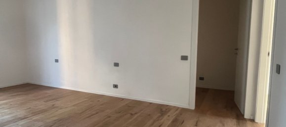 3غرفة شقة في Milan, Italy رقم 307141 2