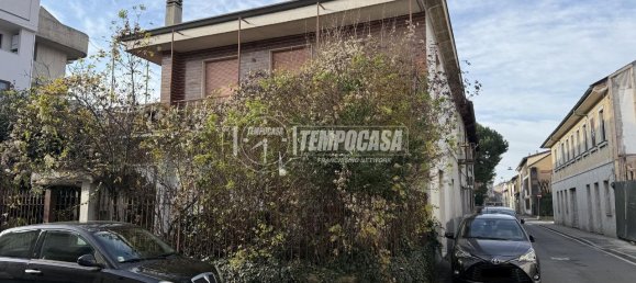 8-salle Villa à Seregno, Italy No. 112018 26