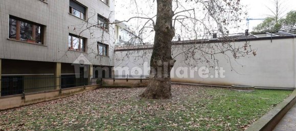 Apartamento de 3 dormitorios en Monza, Italy No. 237950 107