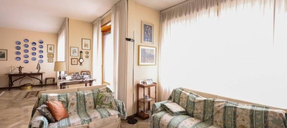 Apartamento de 3 dormitorios en Monza, Italy No. 237950 11