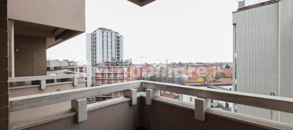 Apartamento de 3 dormitorios en Monza, Italy No. 237950 67