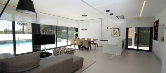 3 غرف نوم فيلا في San Miguel de Salinas, Spain رقم 288782 8