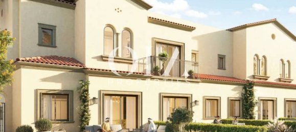 2 bedrooms Townhouse in Abu Dhabi, UAE No. 17220 2