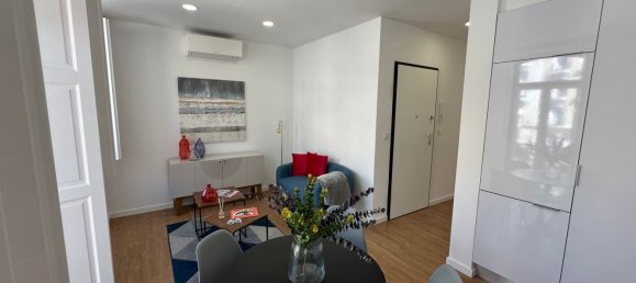 2 bedrooms Apartment in Lisbon, Portugal No. 186463 4