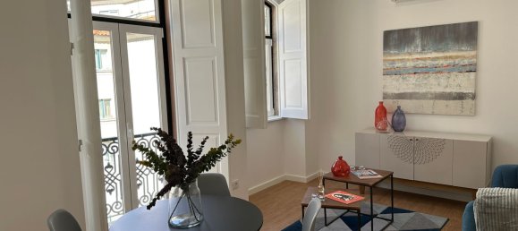 2 bedrooms Apartment in Lisbon, Portugal No. 186463 2