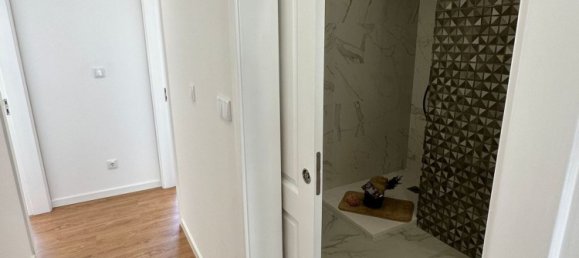 2 bedrooms Apartment in Lisbon, Portugal No. 186463 15