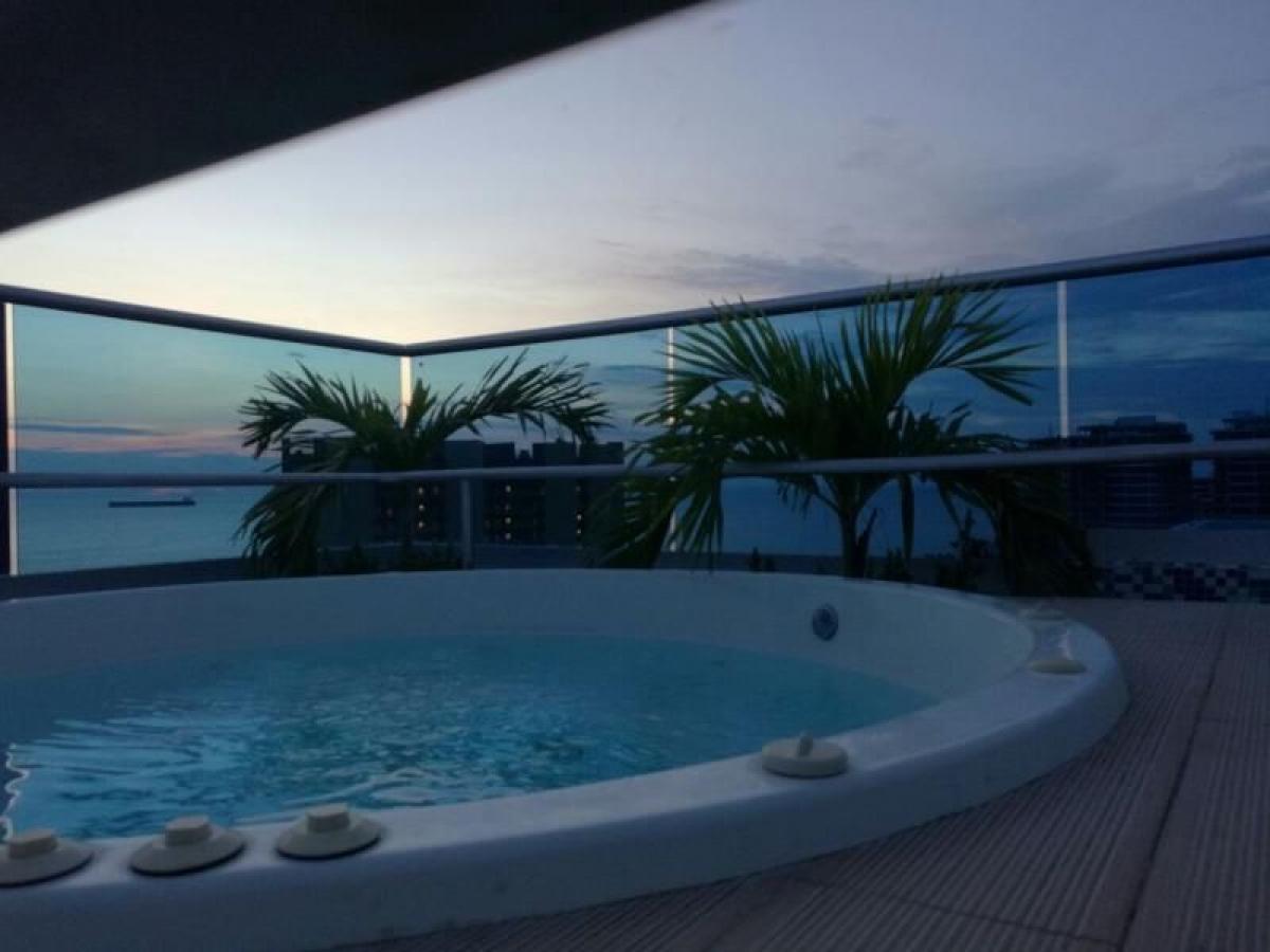 Studio in Guadalajara de Buga, Colombia No. 1071