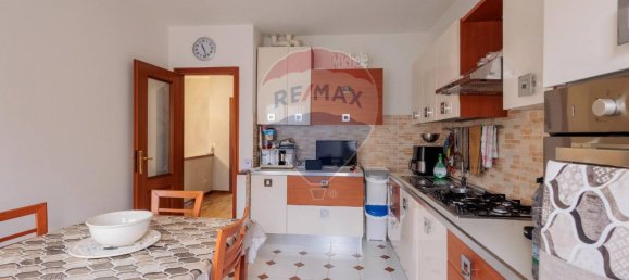 4 rooms House in Parma, Italy No. 171498 3