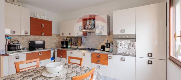 4 rooms House in Parma, Italy No. 171498 4