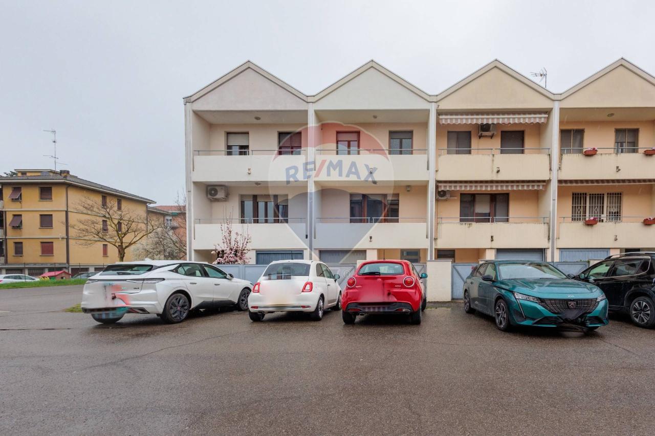 4 rooms House in Parma, Italy No. 171498