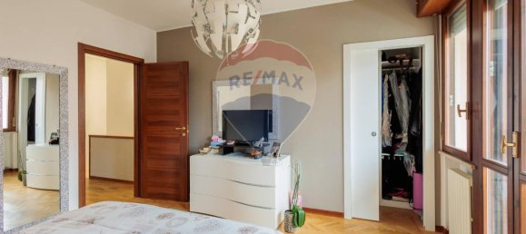 4 rooms House in Parma, Italy No. 171498 6