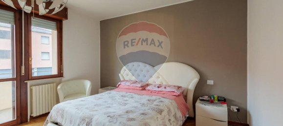 4 rooms House in Parma, Italy No. 171498 5