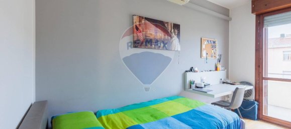 4 rooms House in Parma, Italy No. 171498 8