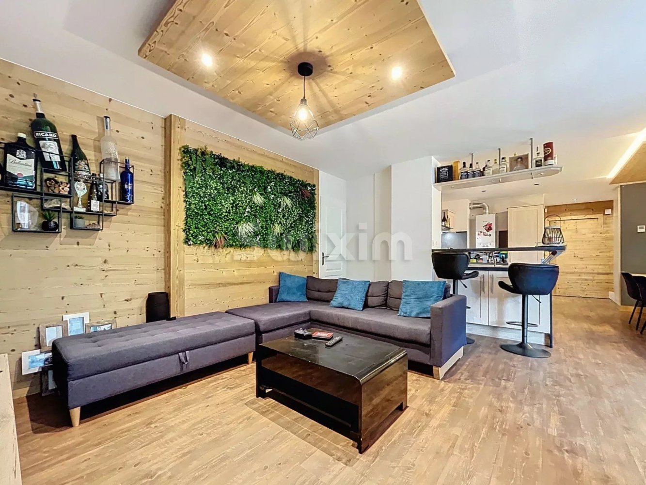 2-salle Appartement à Magland, France No. 341244