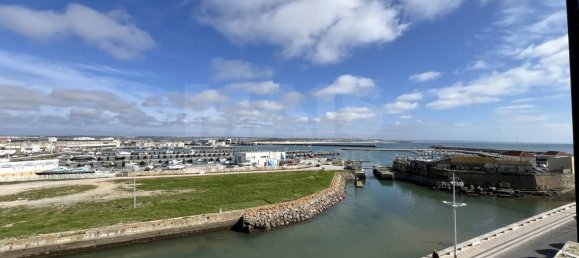 Bâtiment à Peniche, Portugal No. 145204 32