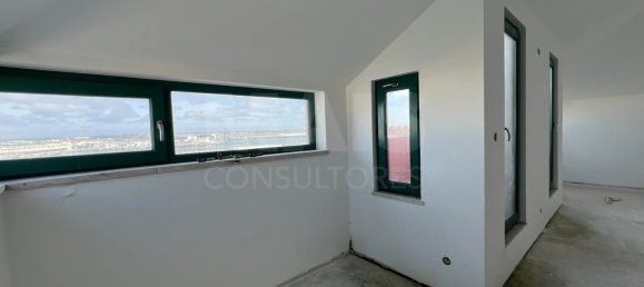 Bâtiment à Peniche, Portugal No. 145204 26